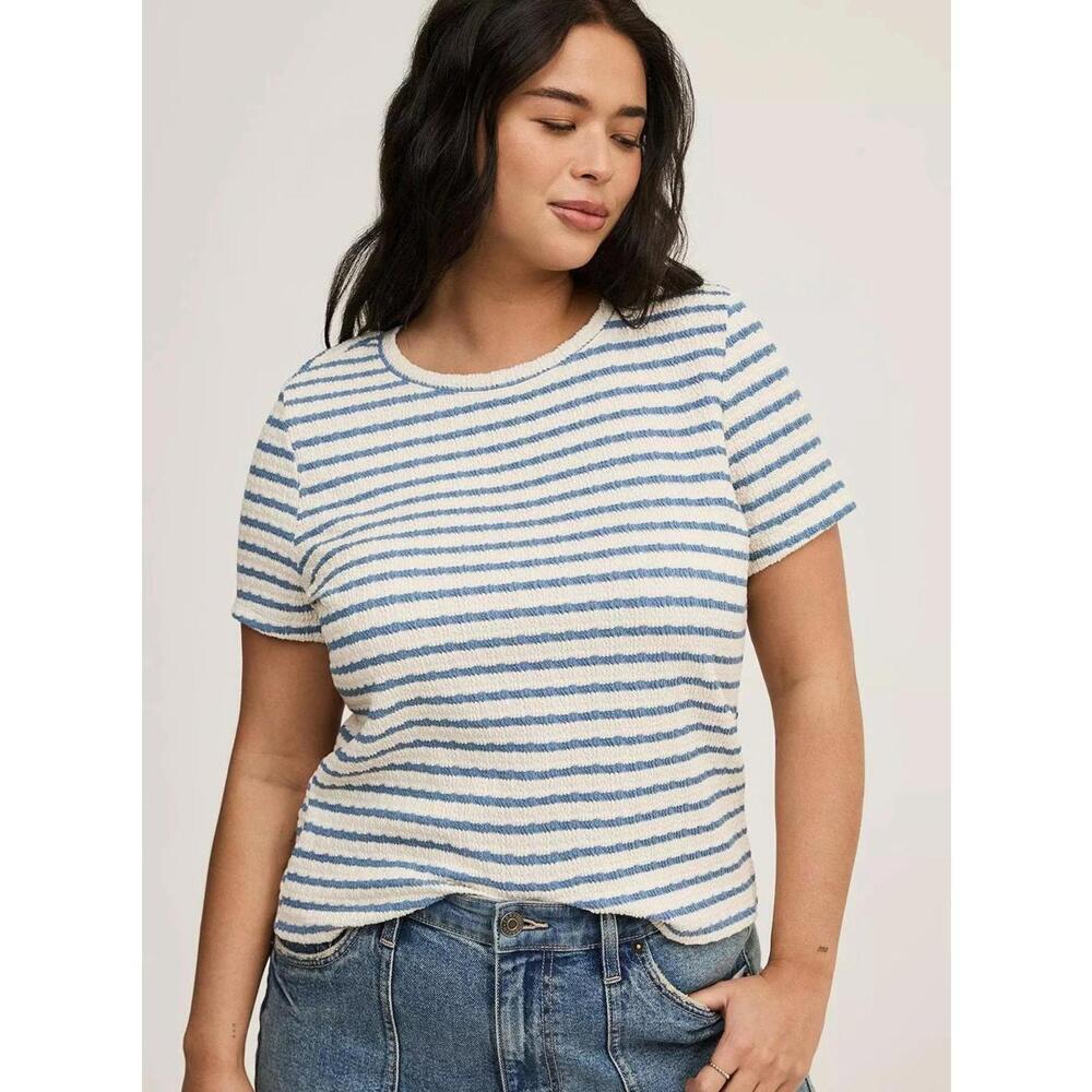 Torrid top 2x blue white stripe textured knit chambray plus nautical beachy